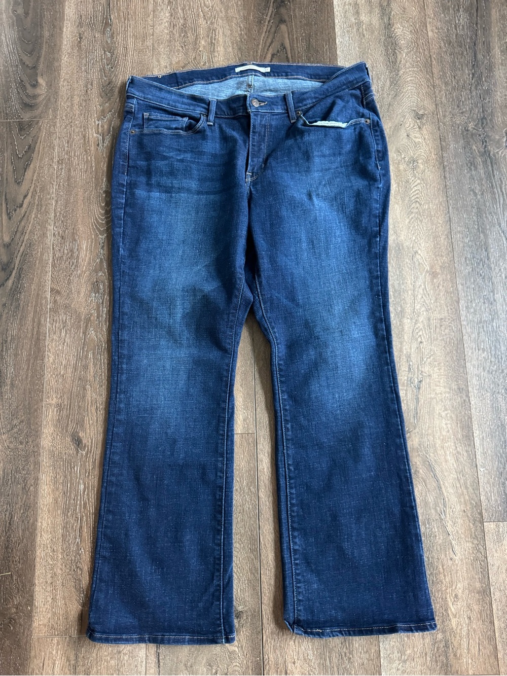 Levi’s Curvy Bootcut Jeans Women’s Size 33